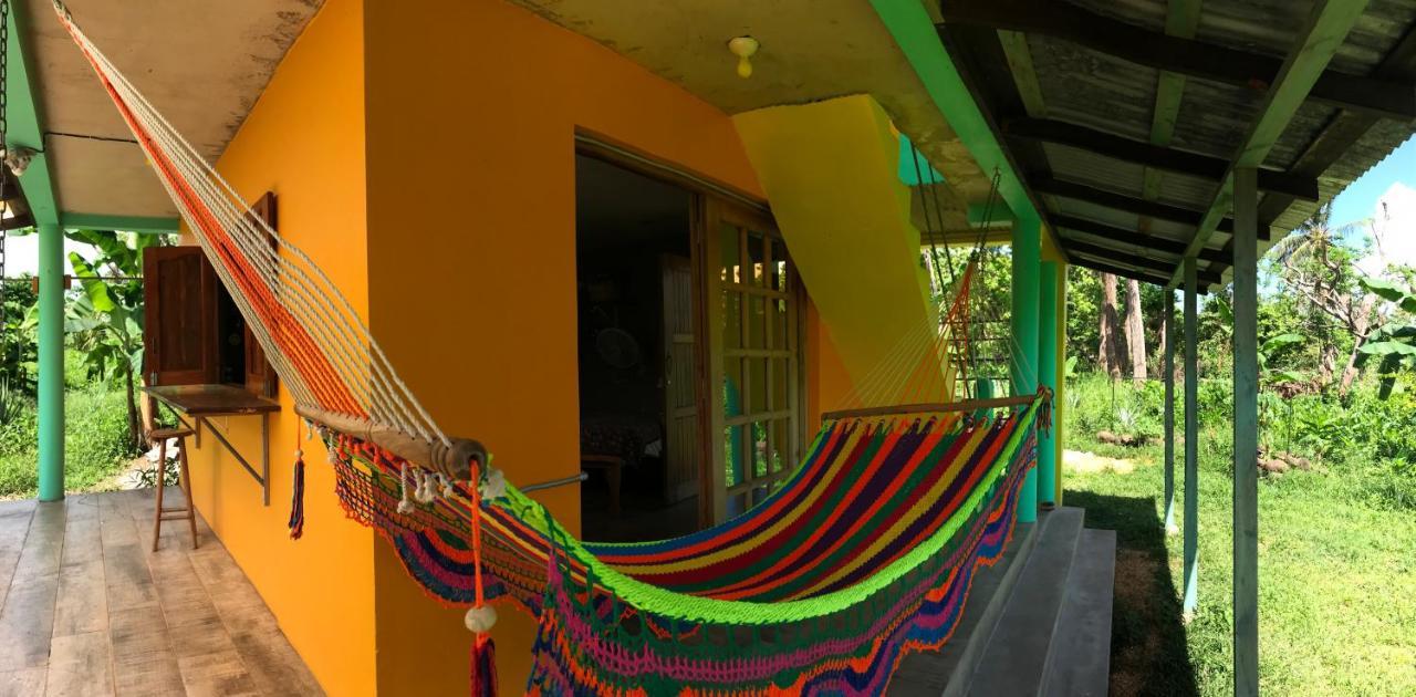 La Casa Naranja 호텔 Brig Bay 외부 사진